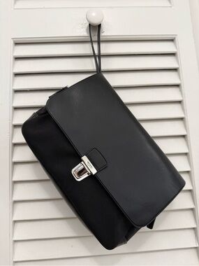 Tumi Alpha Black Ballistic Nylon & Leather Flap Wristlet Clutch Portfolio Bag